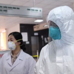 Quần áo bảo hộ phòng dịch Dupont Tyvek 400 trắng